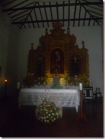 Altar mayor de la capilla de san Antonio, en estilo rococo, en madera labrada